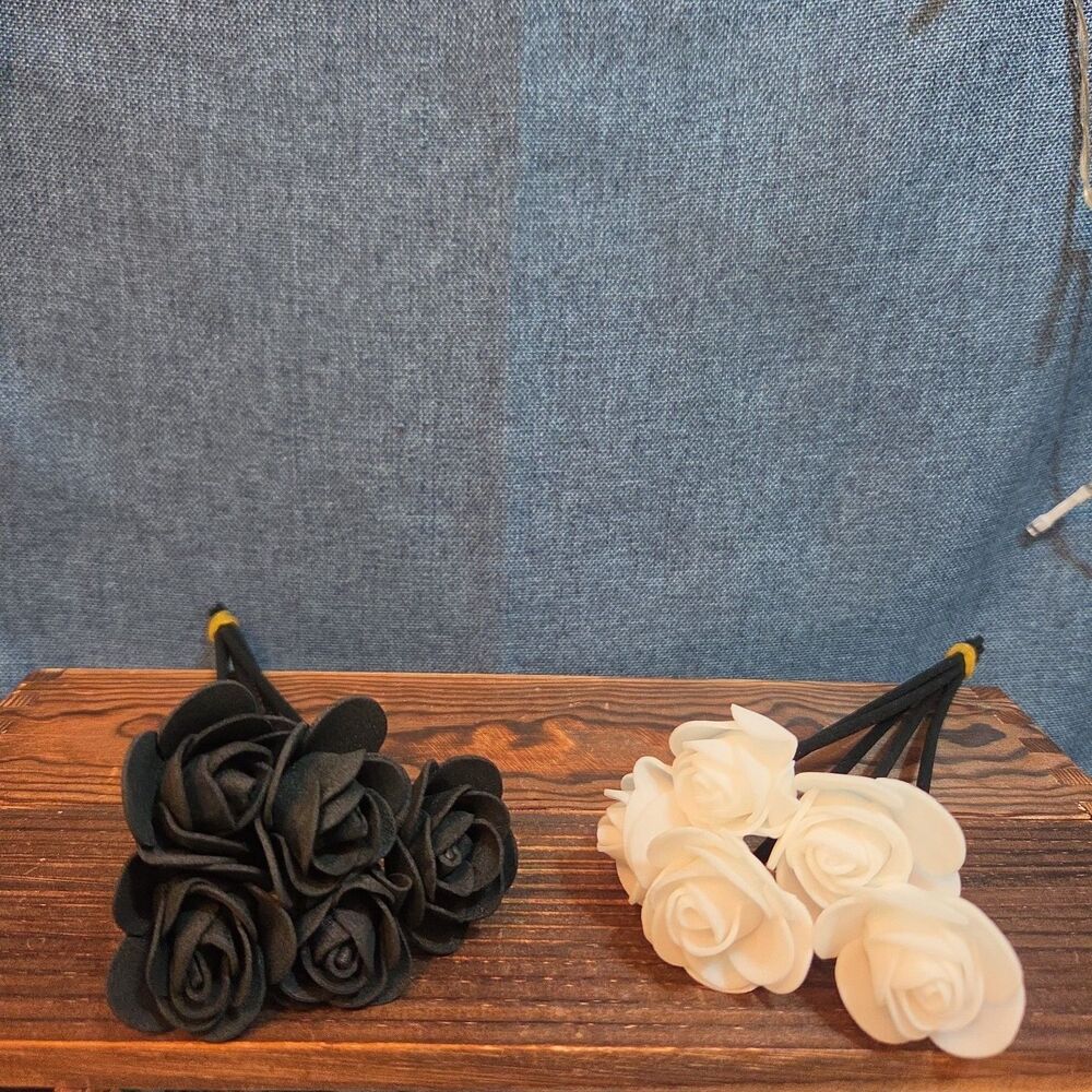 Boutique Rose Reed Diffuser Sticks Black White Floral 4oz Scent Home Decor - Picture 11 of 16